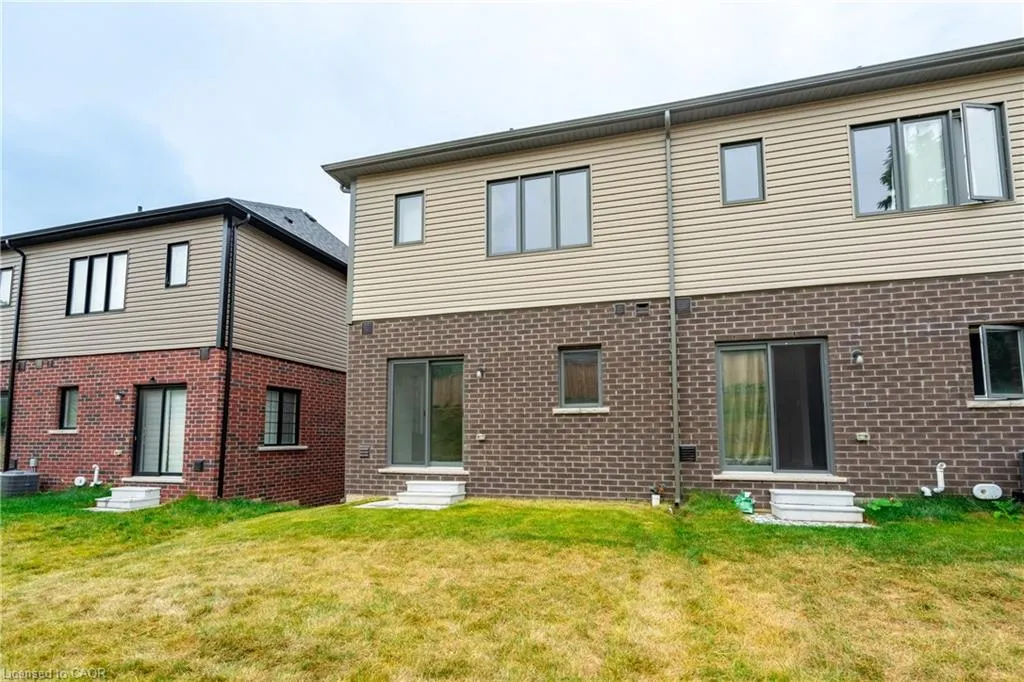 620 Colborne Street W, #20