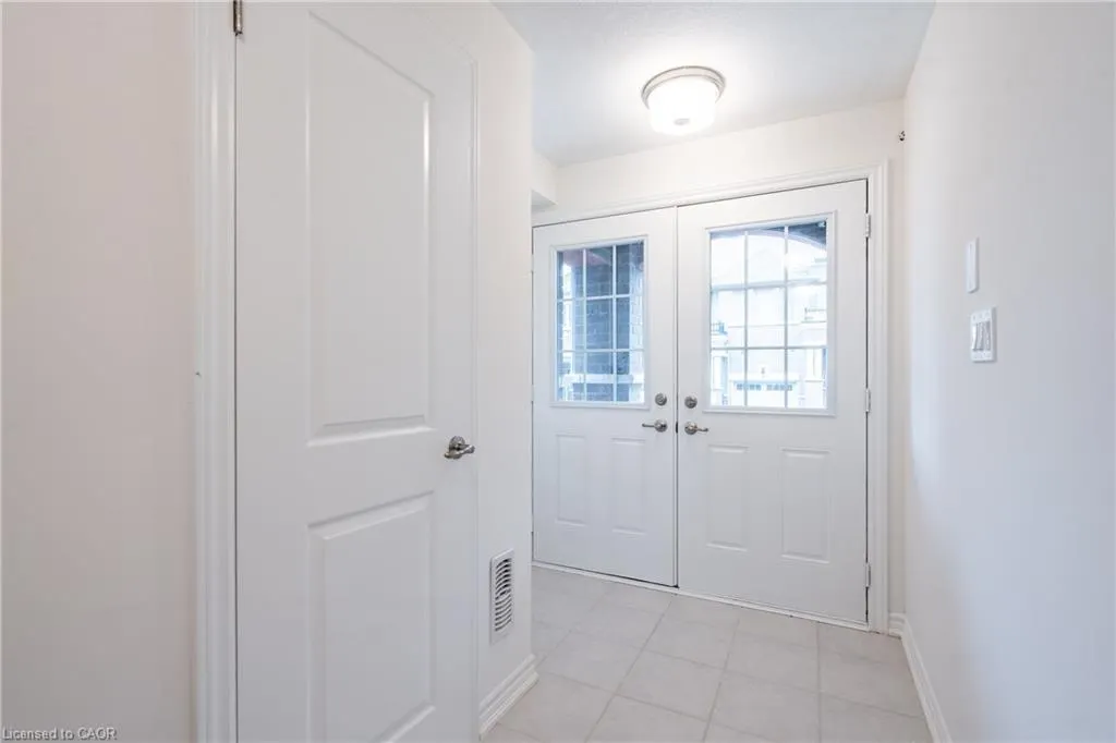 620 Colborne Street W, #20