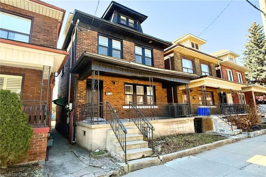 574 Cannon Street E