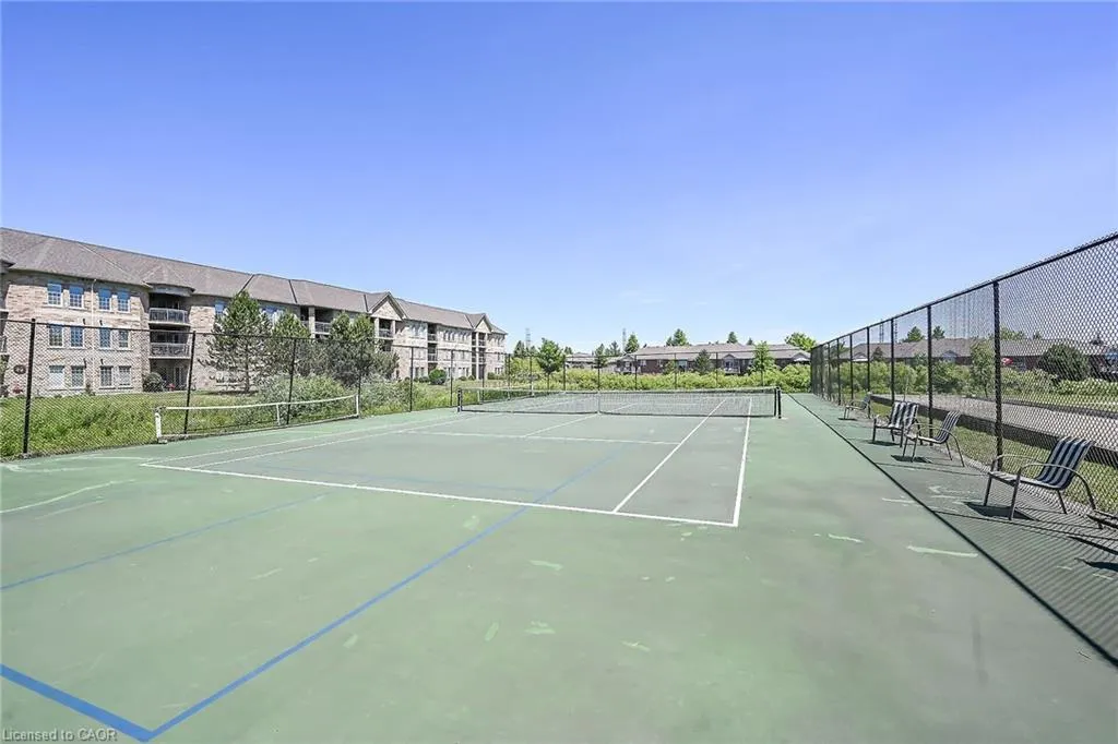 52 Twentyplace Boulevard, #28