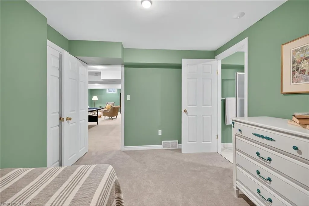 52 Twentyplace Boulevard, #28