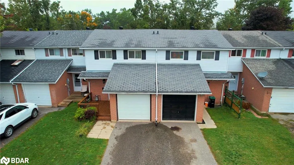41 Barrett Crescent