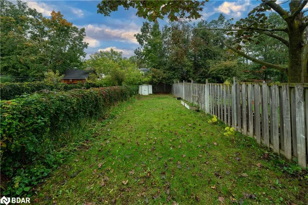 41 Barrett Crescent
