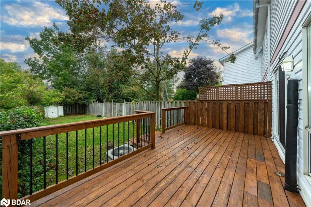 41 Barrett Crescent