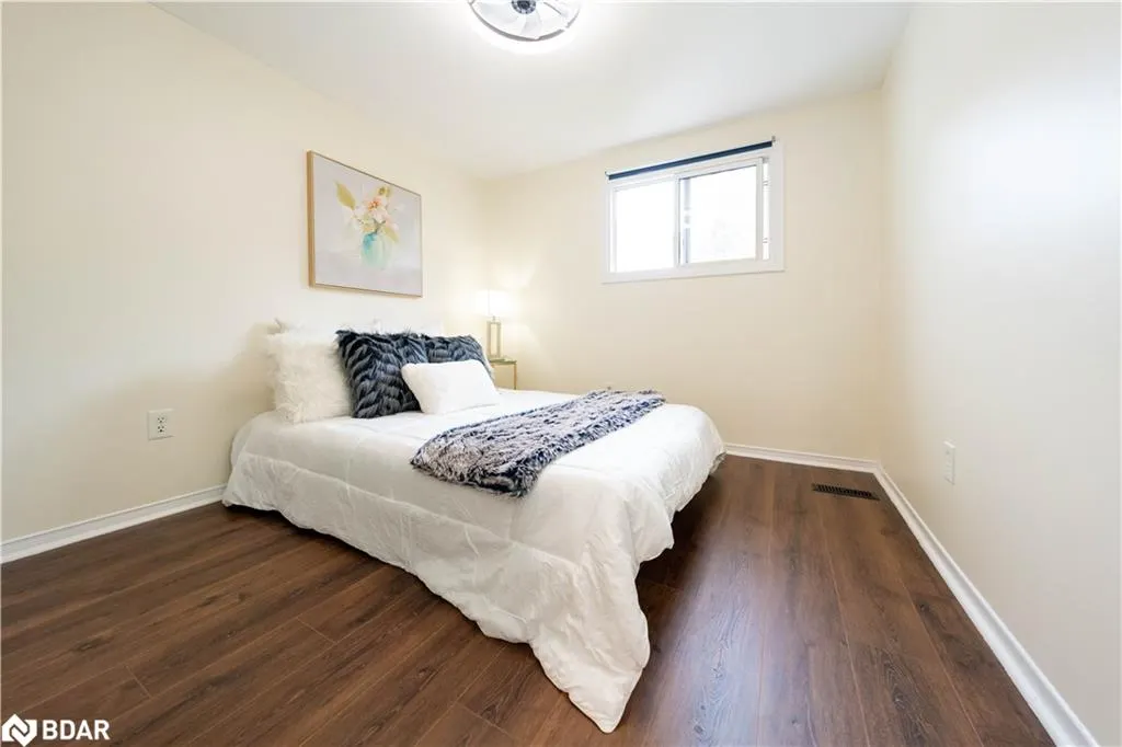 41 Barrett Crescent