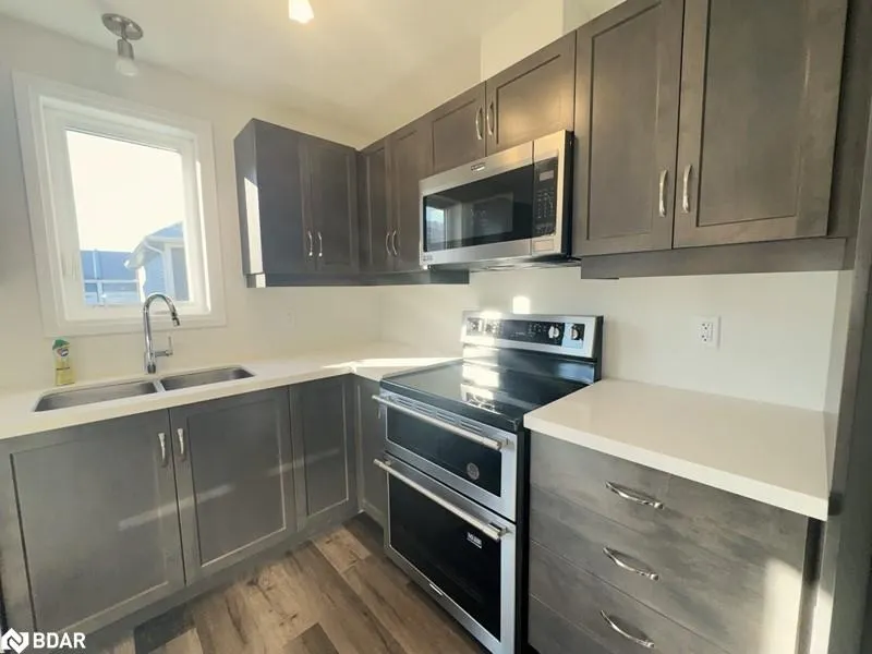 8 Shores Lane, #A