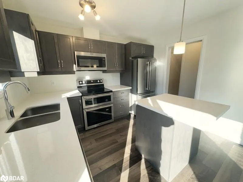 8 Shores Lane, #A