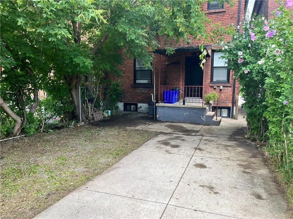 574 Cannon Street E