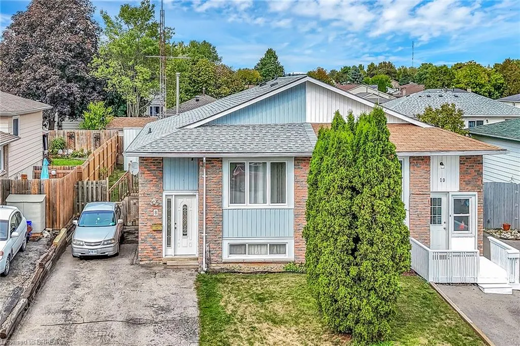 8 Maple Crescent