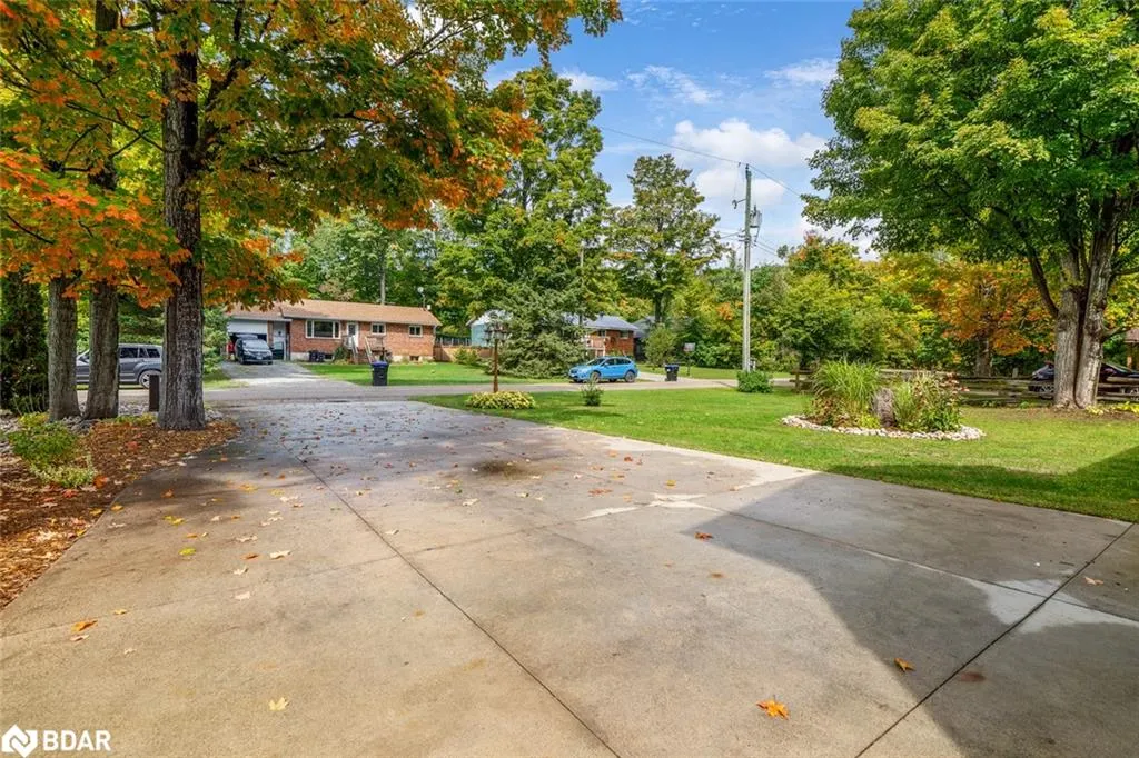 15 Mundy Avenue