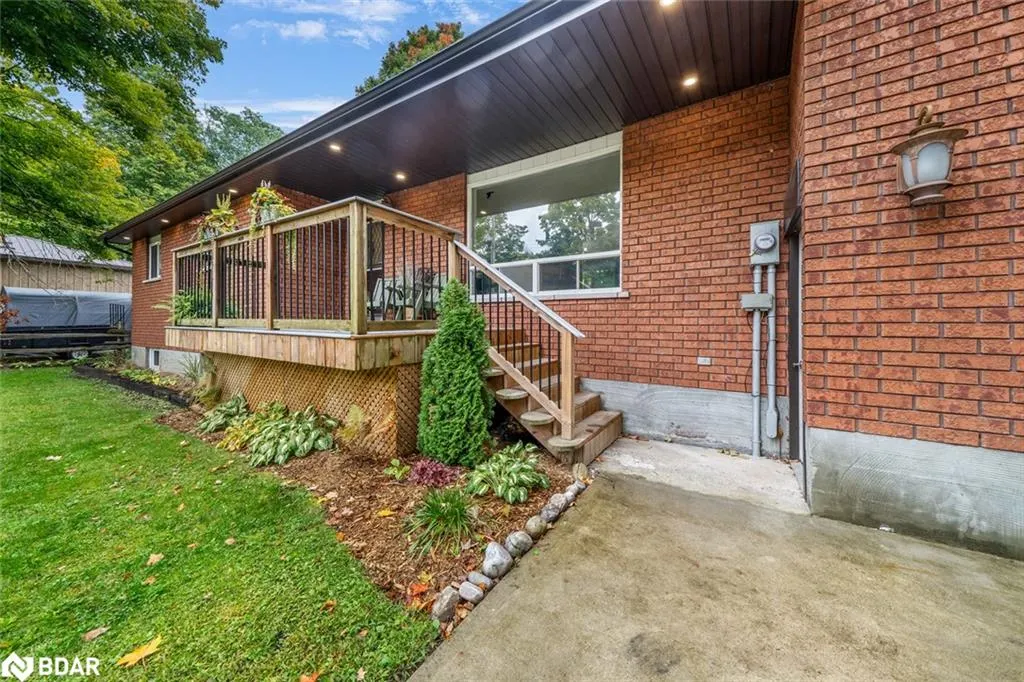15 Mundy Avenue