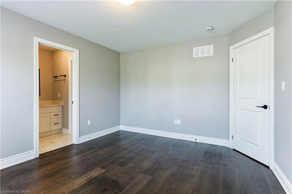 8 Cesar Place
