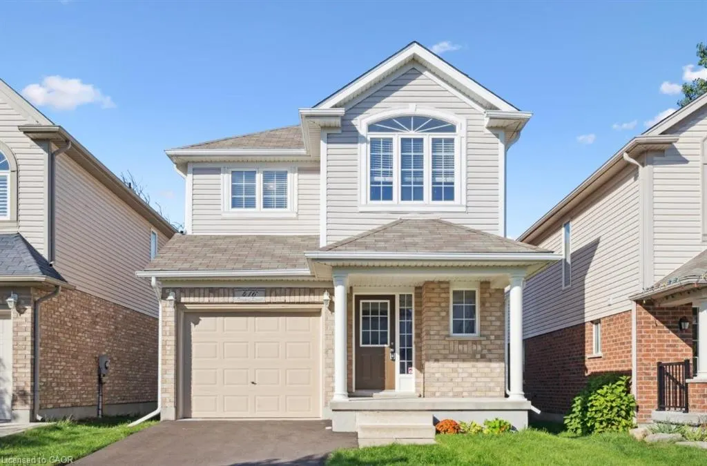 416 Beaumont Crescent