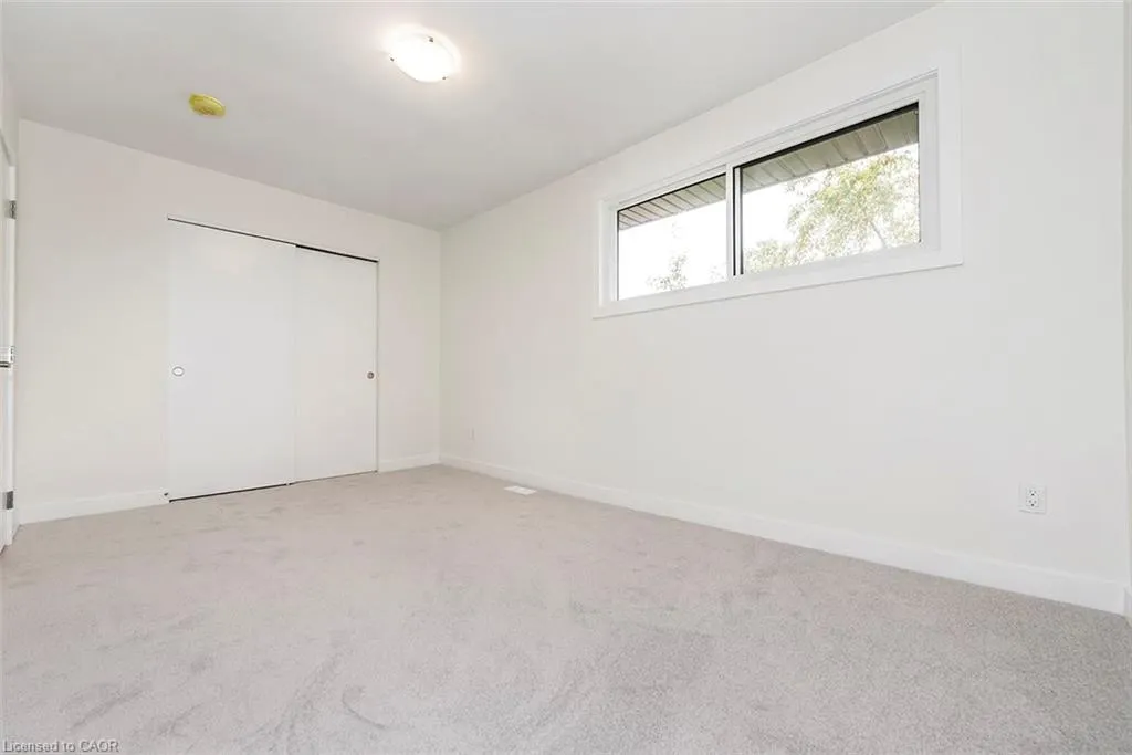 76 Woodman Drive N