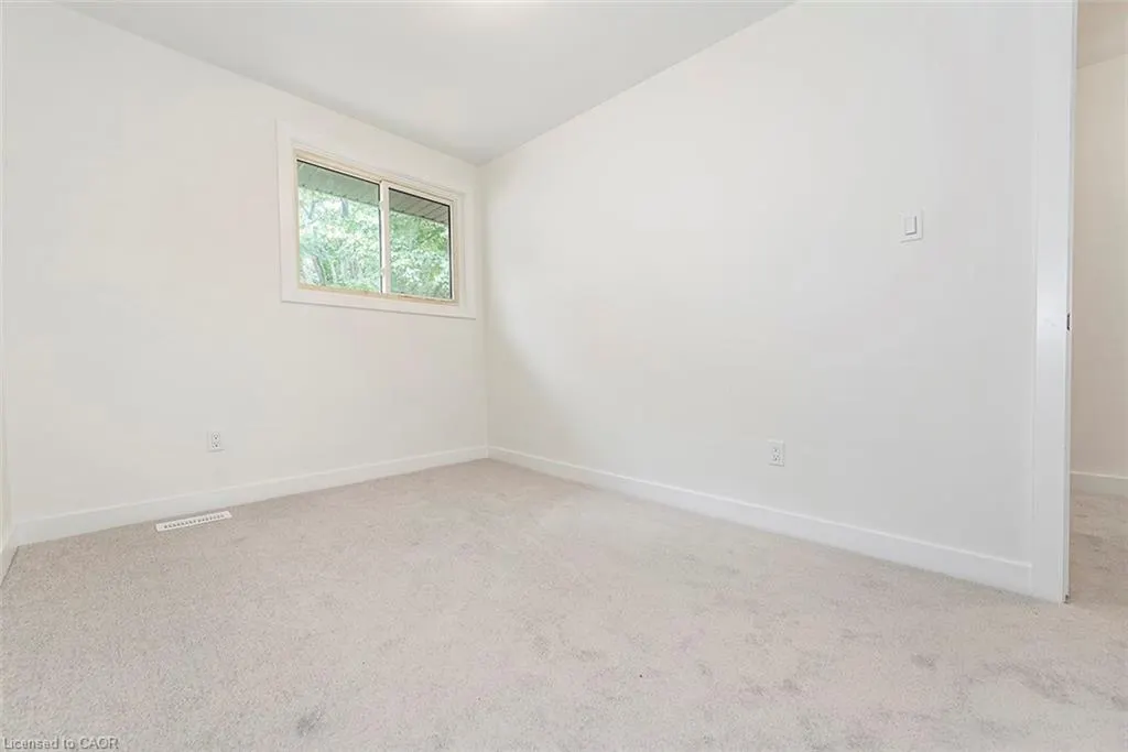 76 Woodman Drive N
