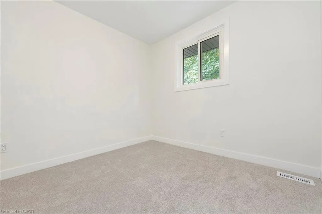 76 Woodman Drive N