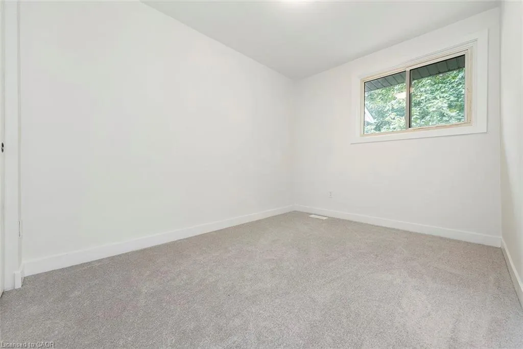 76 Woodman Drive N