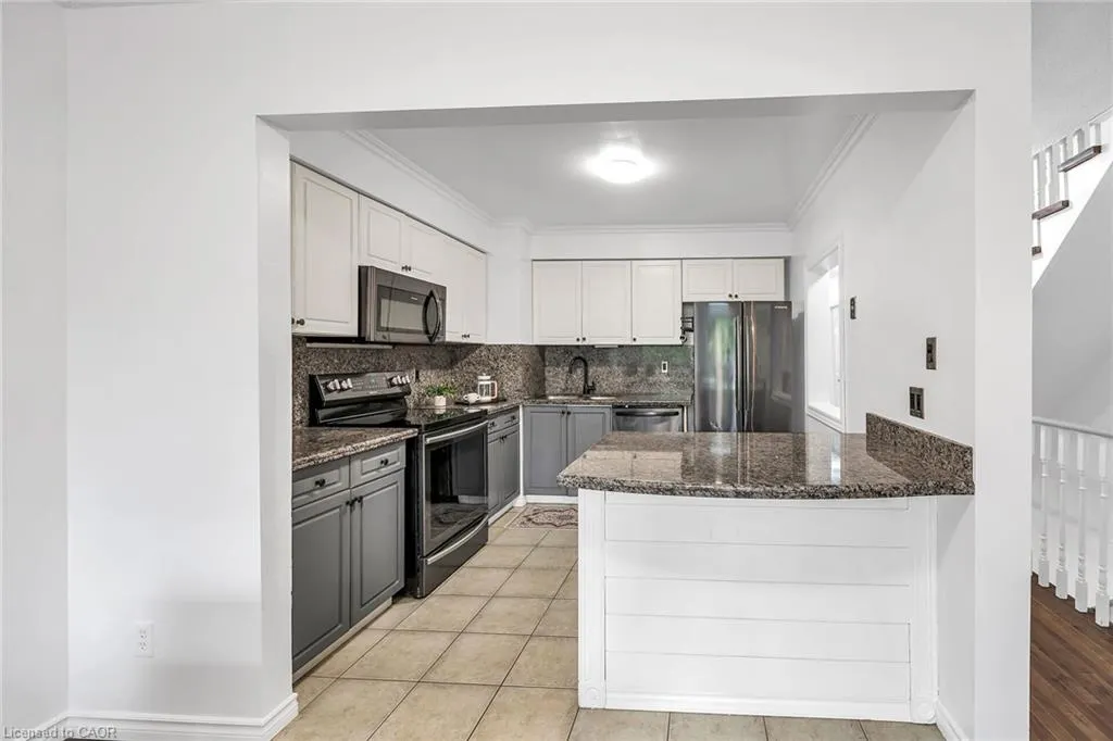 26 Moss Boulevard, #19