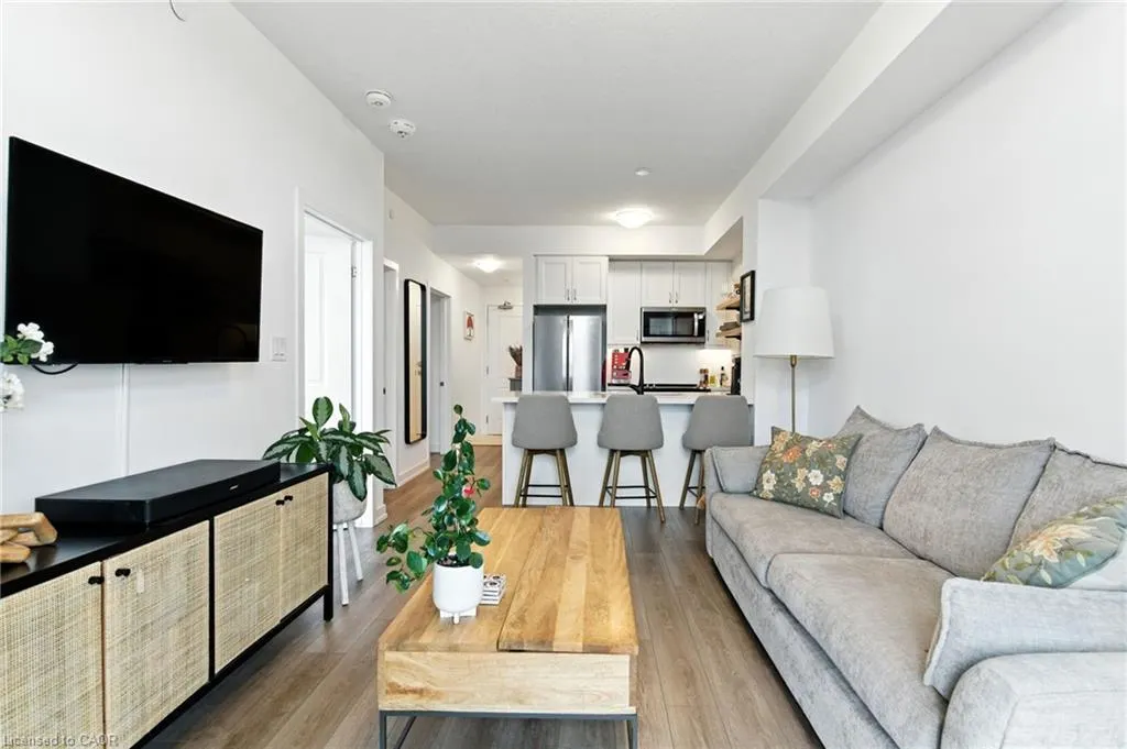 460 Dundas Street E, #313