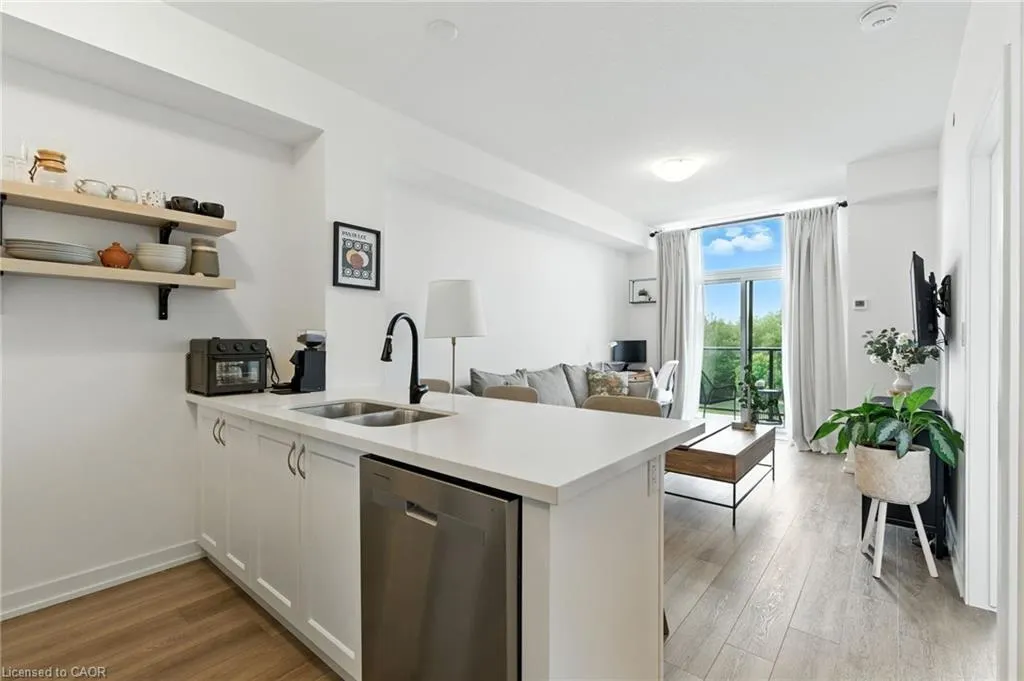 460 Dundas Street E, #313