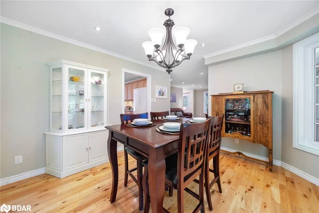 29 Robert Boulevard
