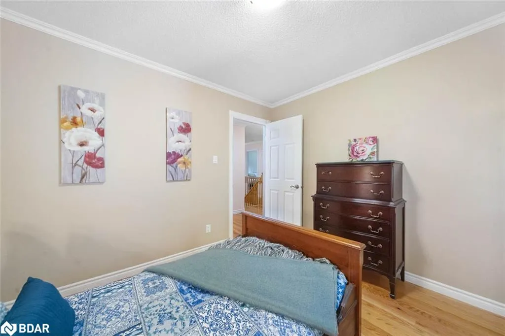 29 Robert Boulevard