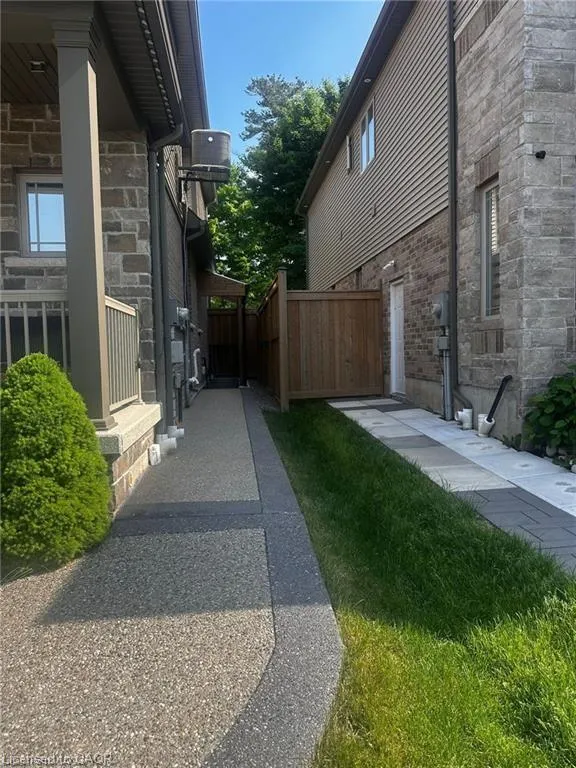 47 Elmbank Trail