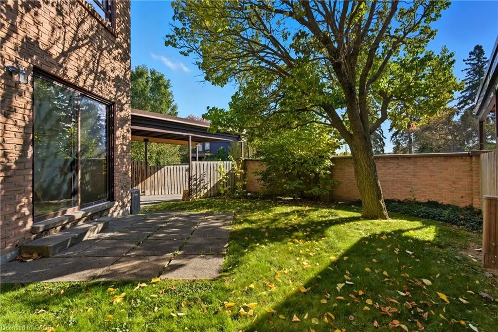 28 Underhill Crescent, #19