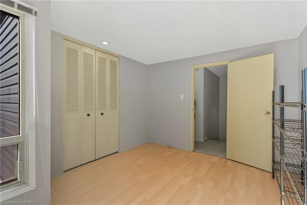 28 Underhill Crescent, #19