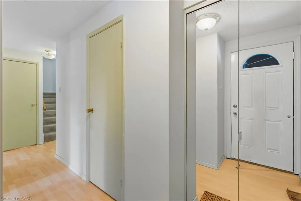 28 Underhill Crescent, #19