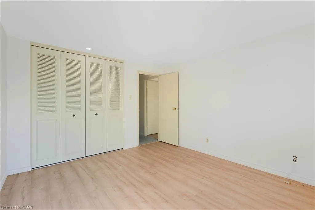28 Underhill Crescent, #19