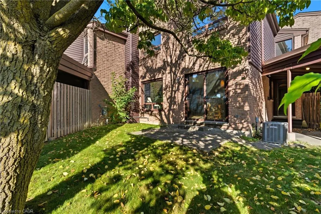 28 Underhill Crescent, #19