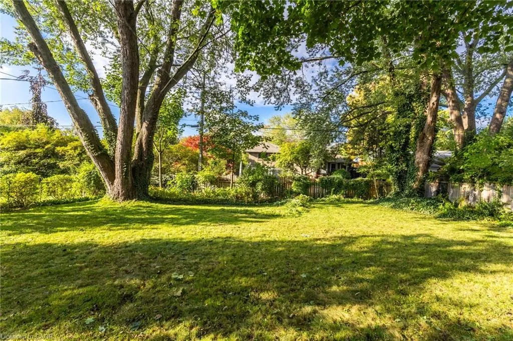 264 Camelot Drive