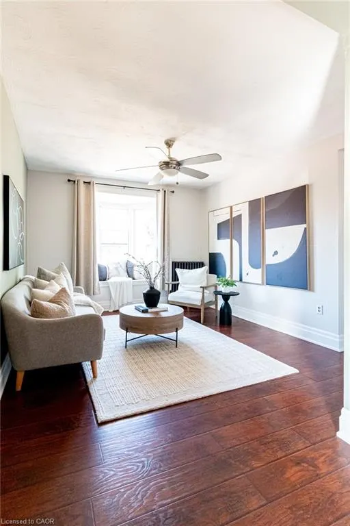 11 Eastbourne Avenue, #2
