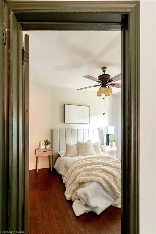 11 Eastbourne Avenue, #2