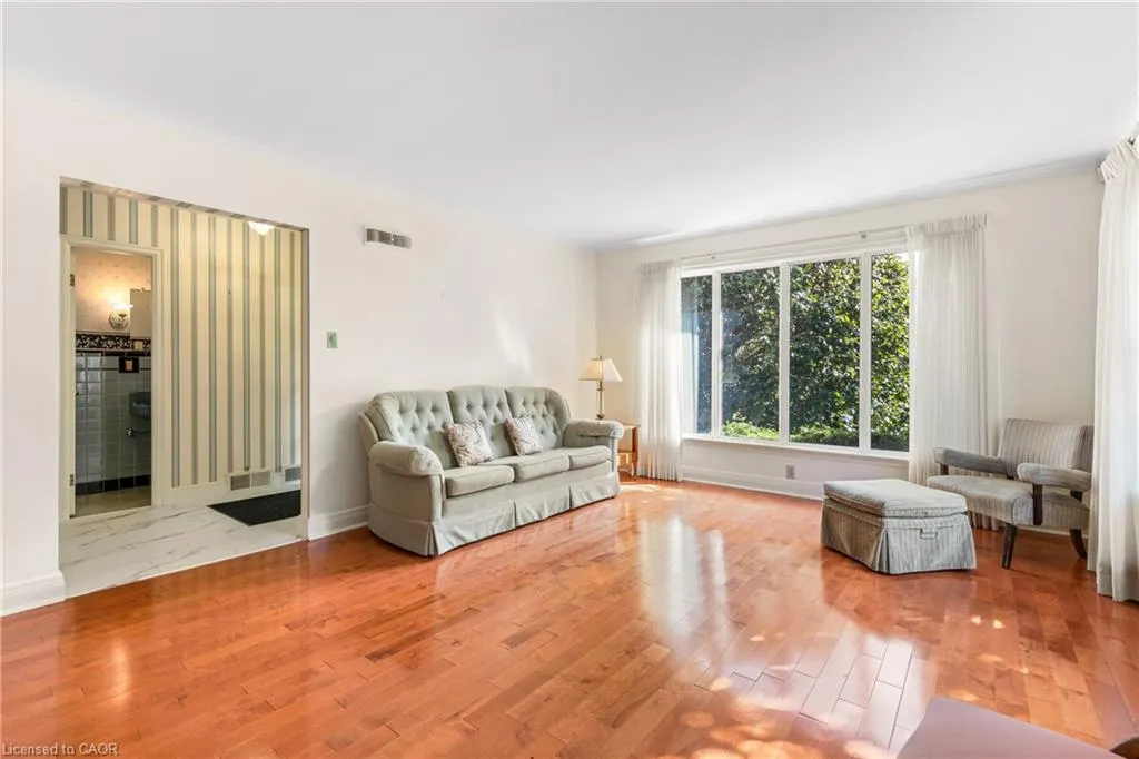 130 Highland Park