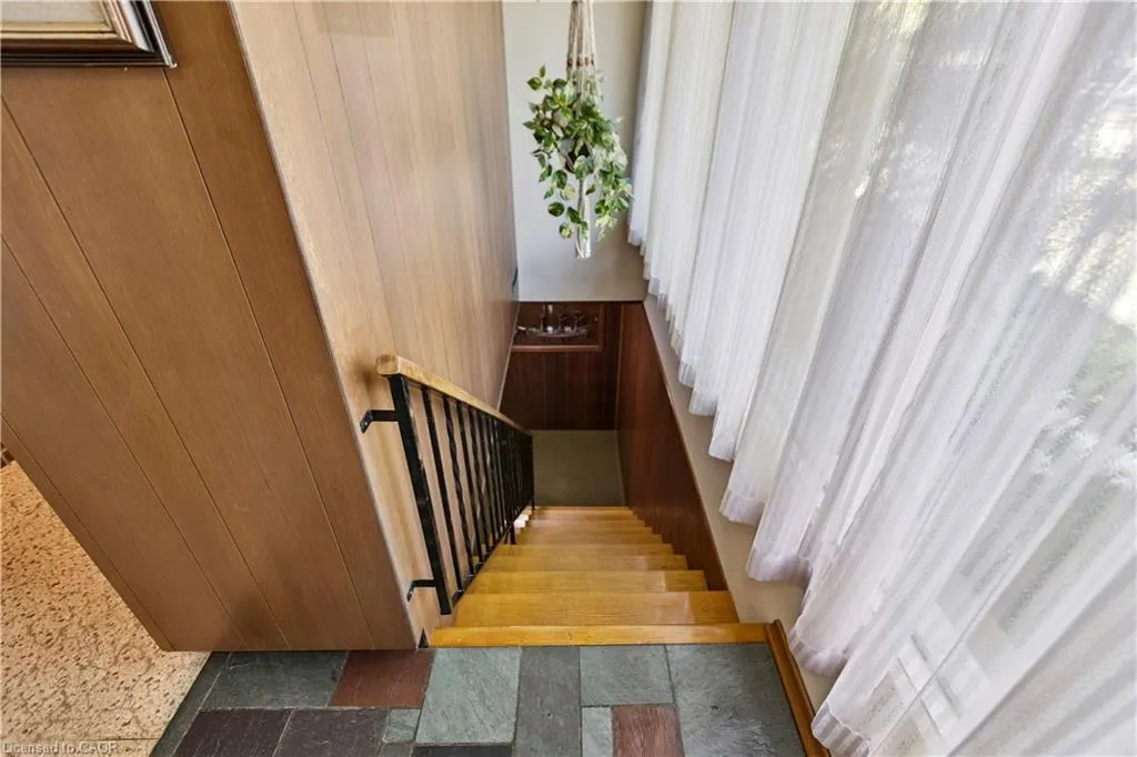 11 Riverview Terrace