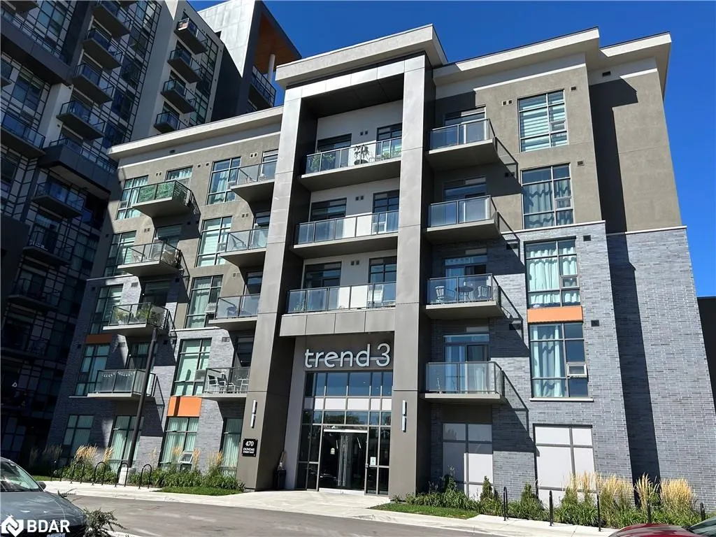 470 Dundas Street E
