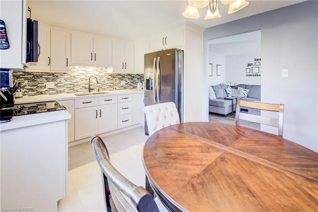 26 Cluthe Crescent