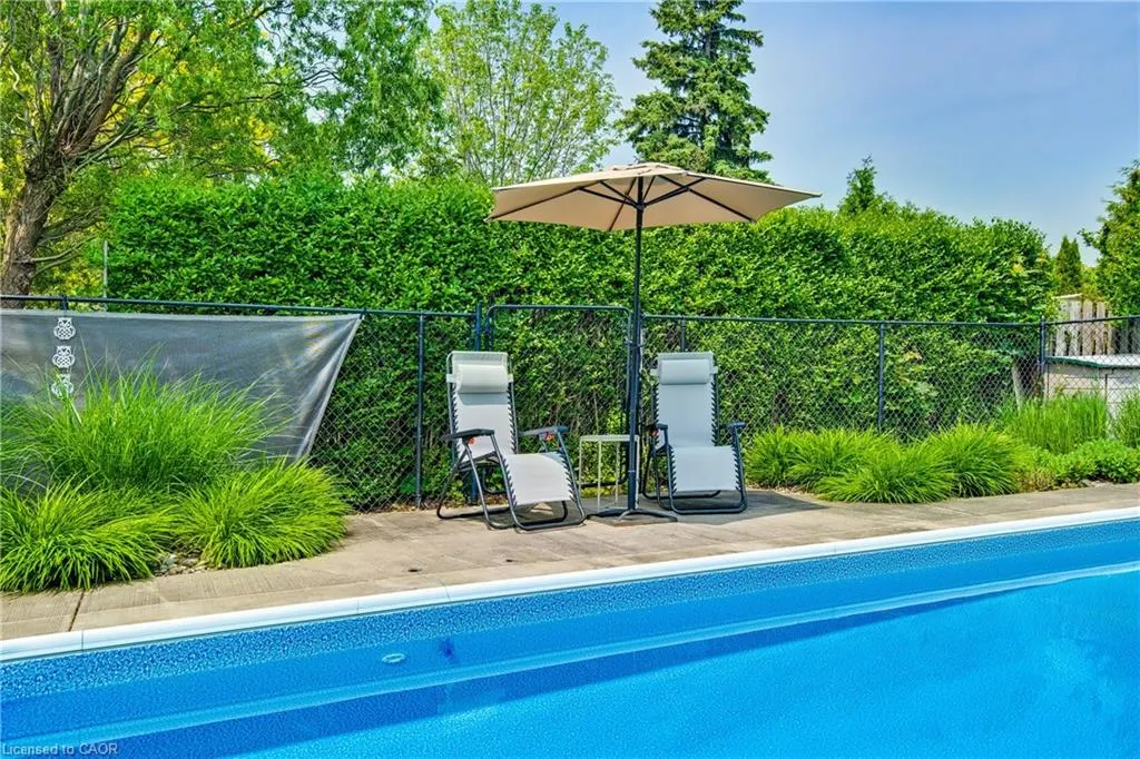 38 Albany Drive