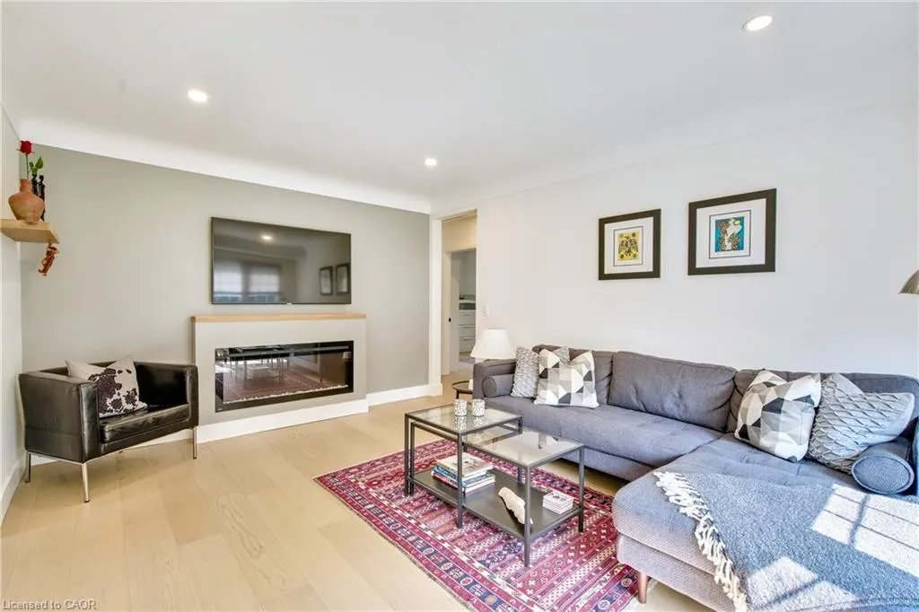 38 Albany Drive