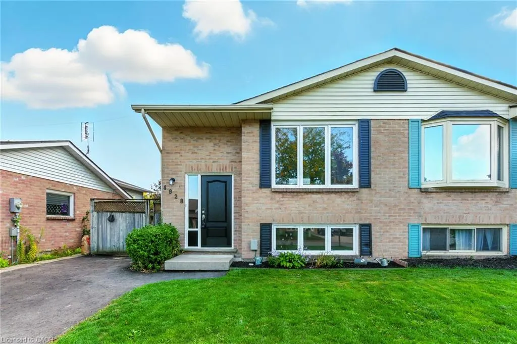 4928 Hickory Lane