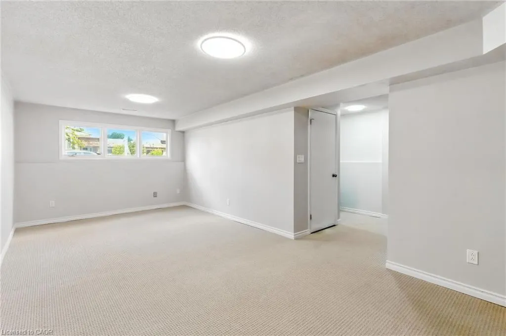 4928 Hickory Lane