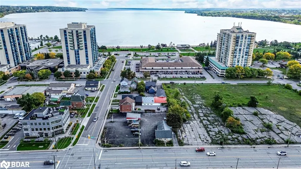 48 Ellen Street, #3
