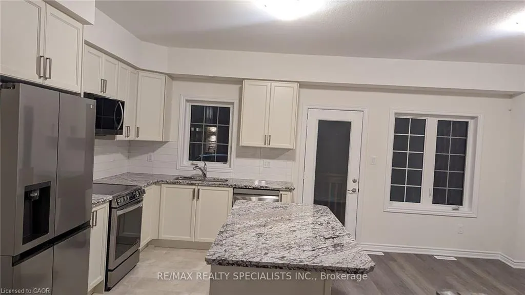 305 Garner Road W, #108