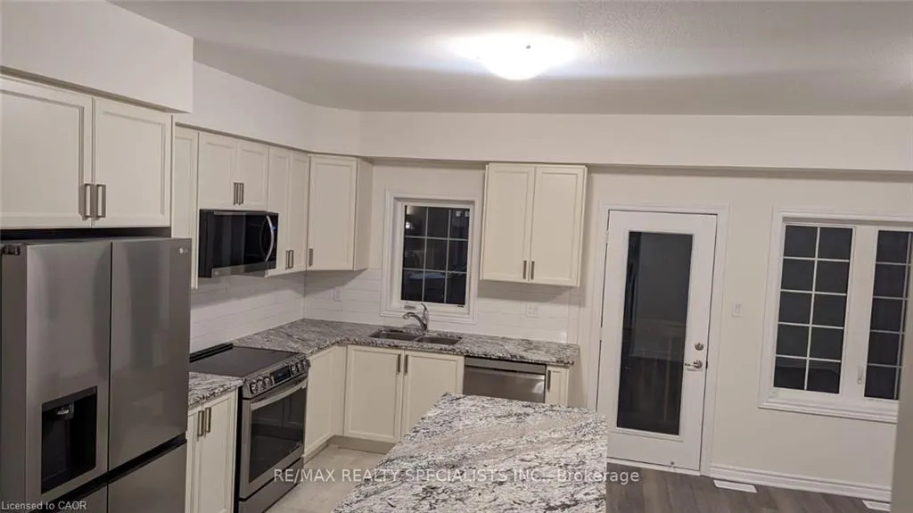 305 Garner Road W, #108