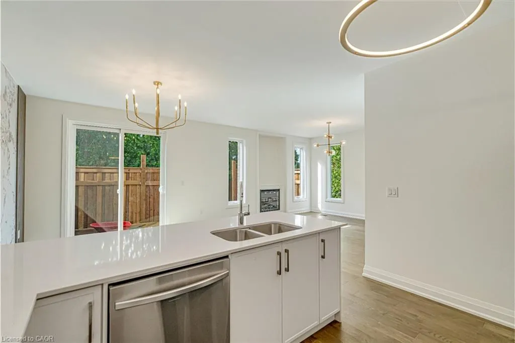 2154 Walkers Line, #1