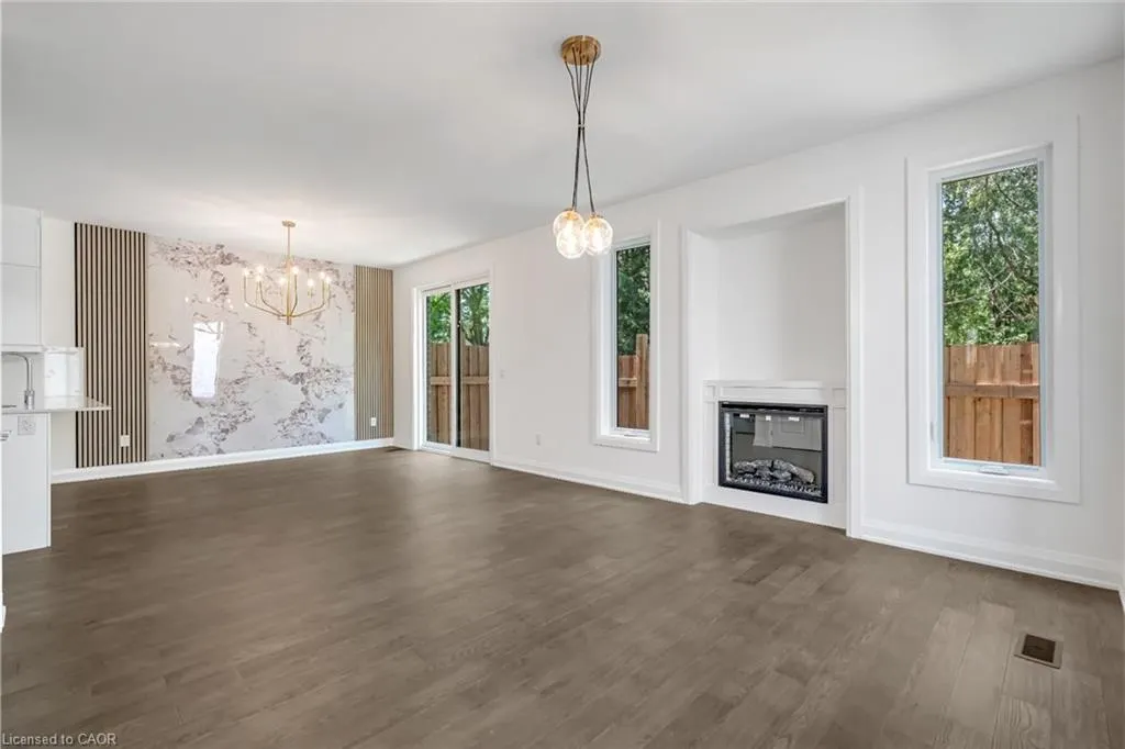 2154 Walkers Line, #4