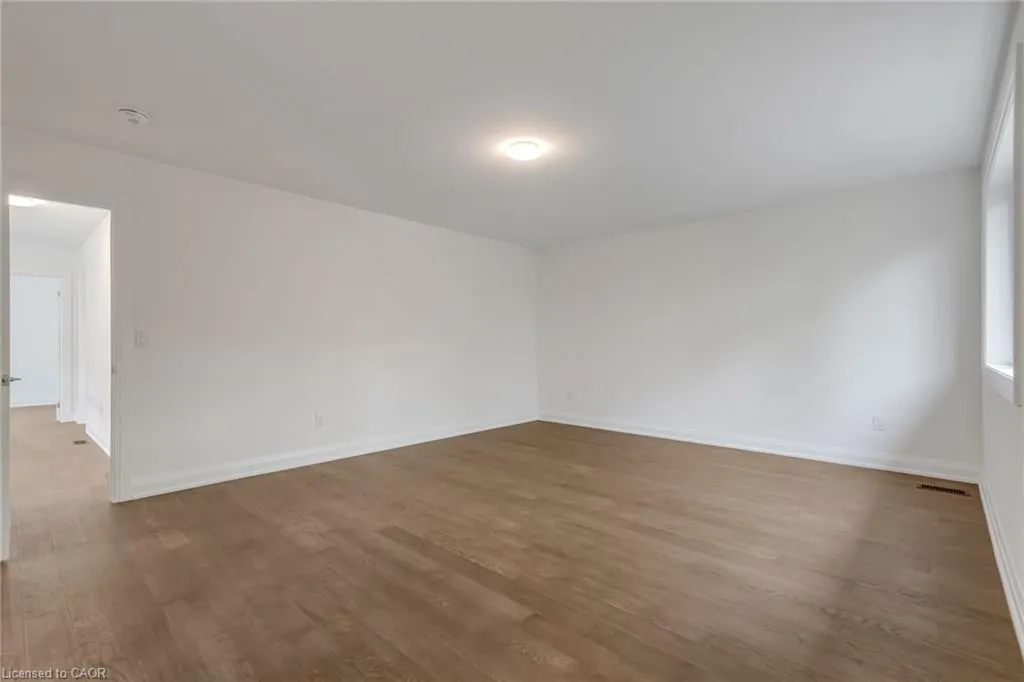 2154 Walkers Line, #4