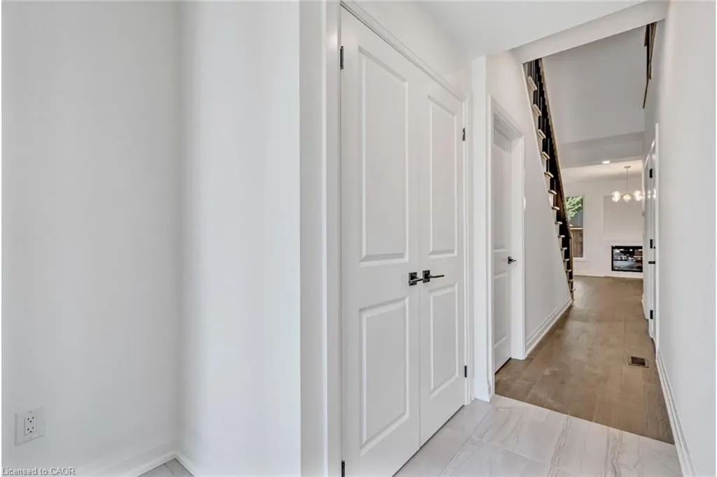 2154 Walkers Line, #5